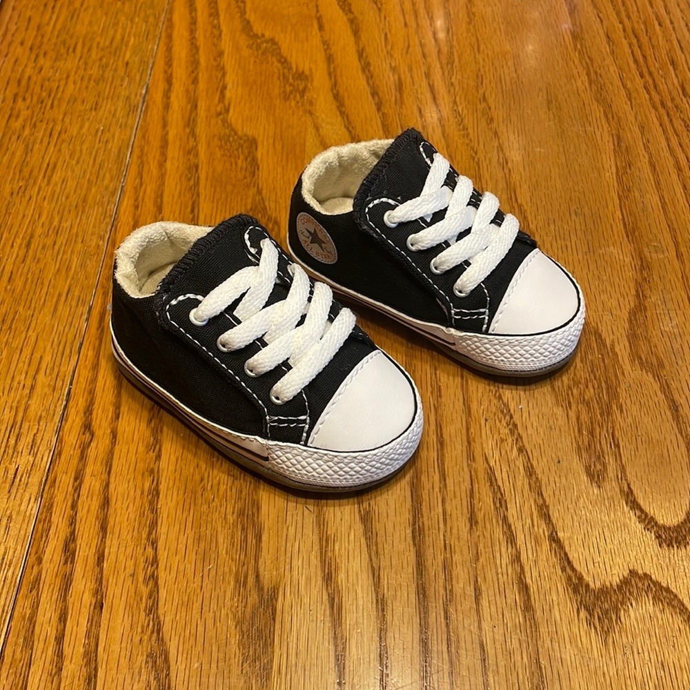 NWOT. Crib 2 Converse Chuck Taylors.